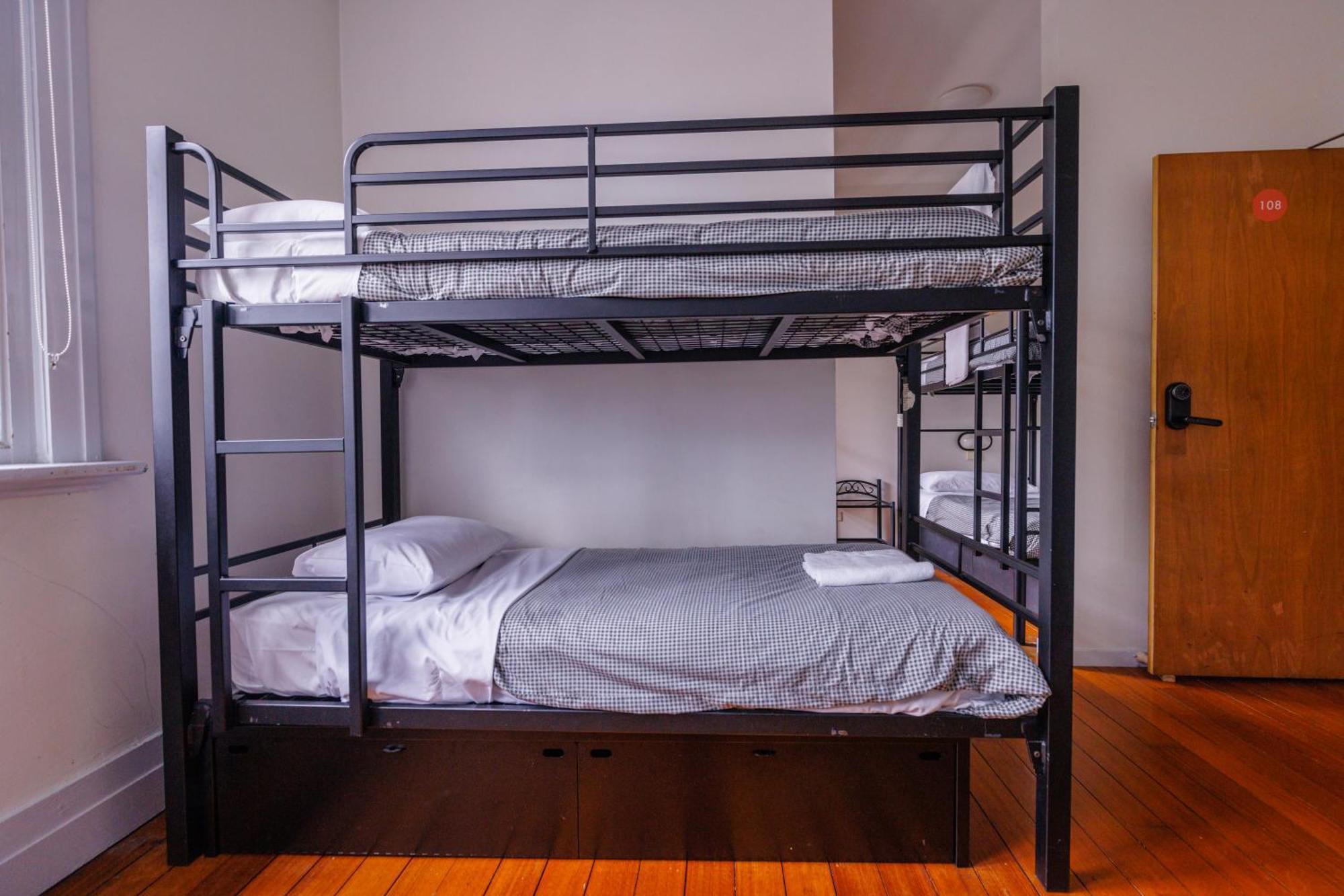 Yha Hobart Central Bagian luar foto